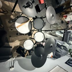 Drum Set Roland