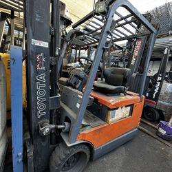 Toyota Electric Forklift For Sale! 