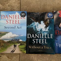 4  DANIELLE STEEL Hardcover Books 