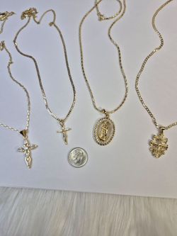 Beautiful Necklaces 14K gold laminated hypoallergenic waterproof non tarnish excellent quality jewelry