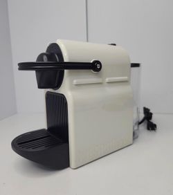 Nespresso Inissia Espresso Machine C40 White Excellent Clean Conditio