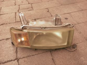 Headlight for Scion xb passenger side only