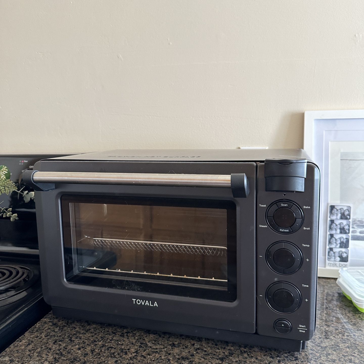 Tovala Smart Oven Pro 6-in-1 Air Fry Wifi Connected for Sale in San  Francisco, CA - OfferUp