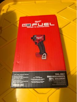 Milwauks M18 FUEL DRIVEN TO OUTPERFORM. Milwaukee 1/4" Hex Impact Driver