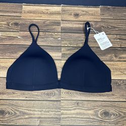 Lululemon Waterside Swim Top C Cup NWT Size 4 XS (True Navy)