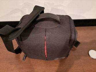 Canon Camera With Bag