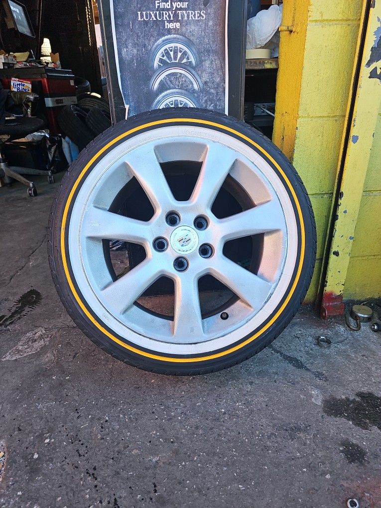 Selling Four 17inch Cadillac Brims For 1,000 Or A Better Offer