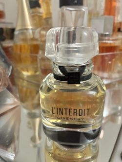L’Interdit givenchi perfume