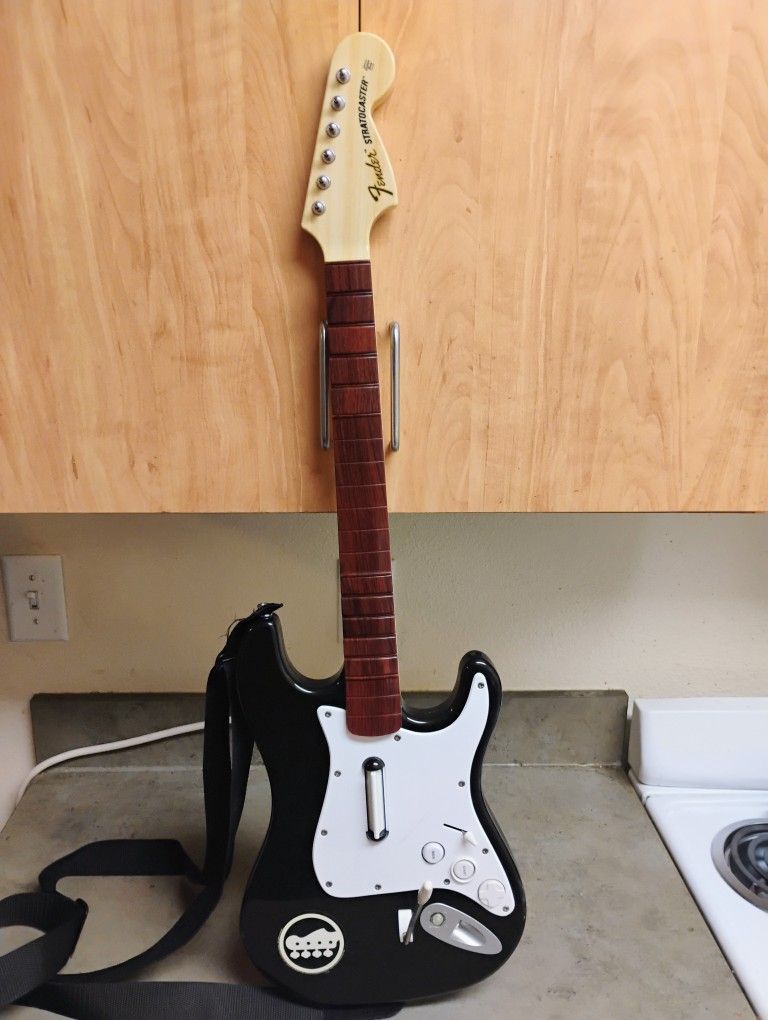 Harmonix Rock Band 2 Stratocaster Wireless Guitar Controller for Xbox 360, Tested, Working