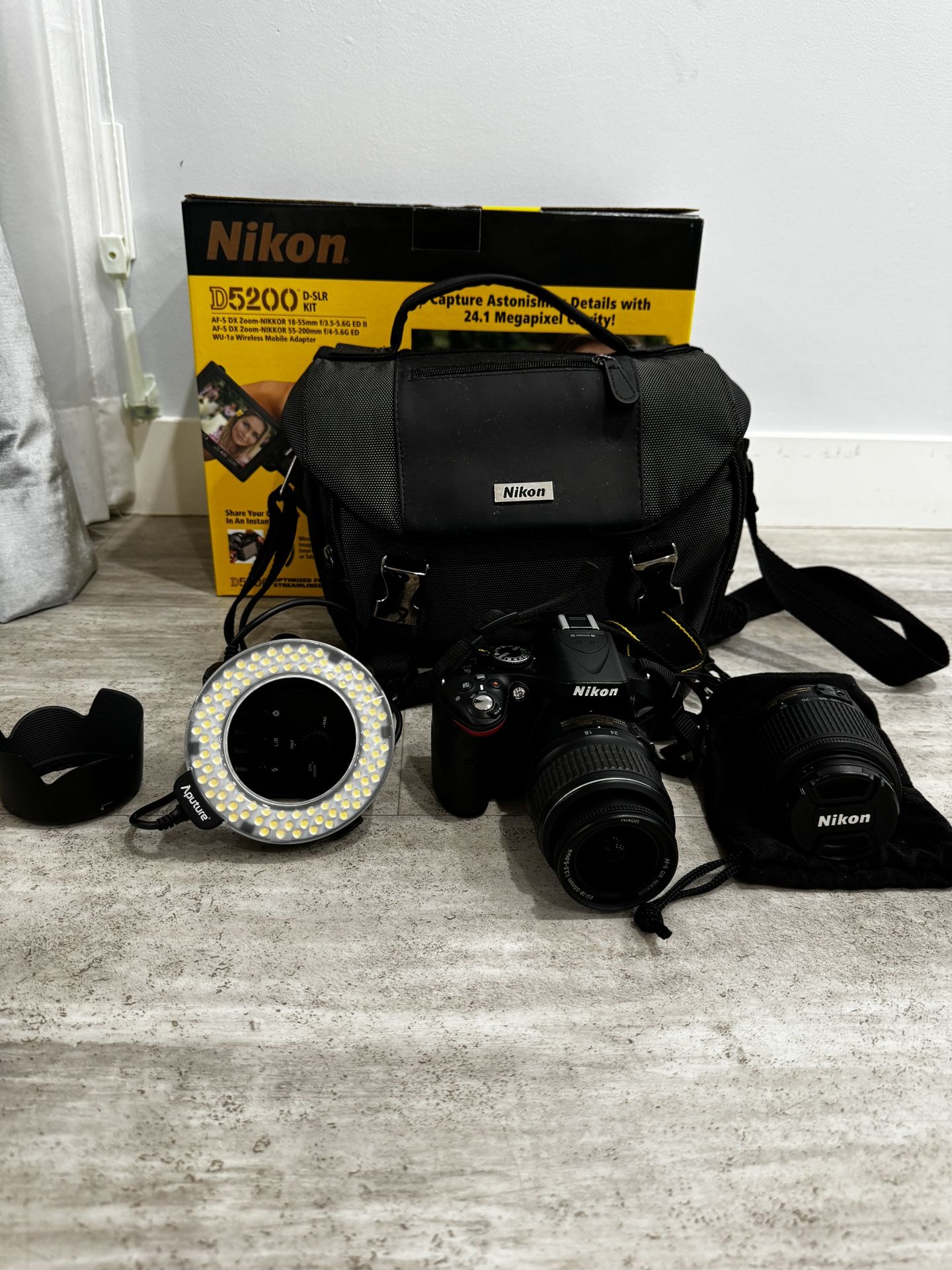 Nikon D5200 Camera 