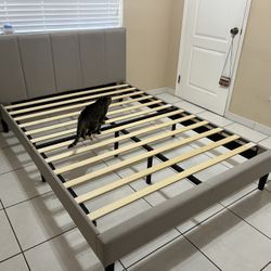 Full Bed Frame Zinus