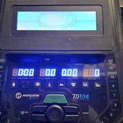 Horizon 7.0 AT treadmill 