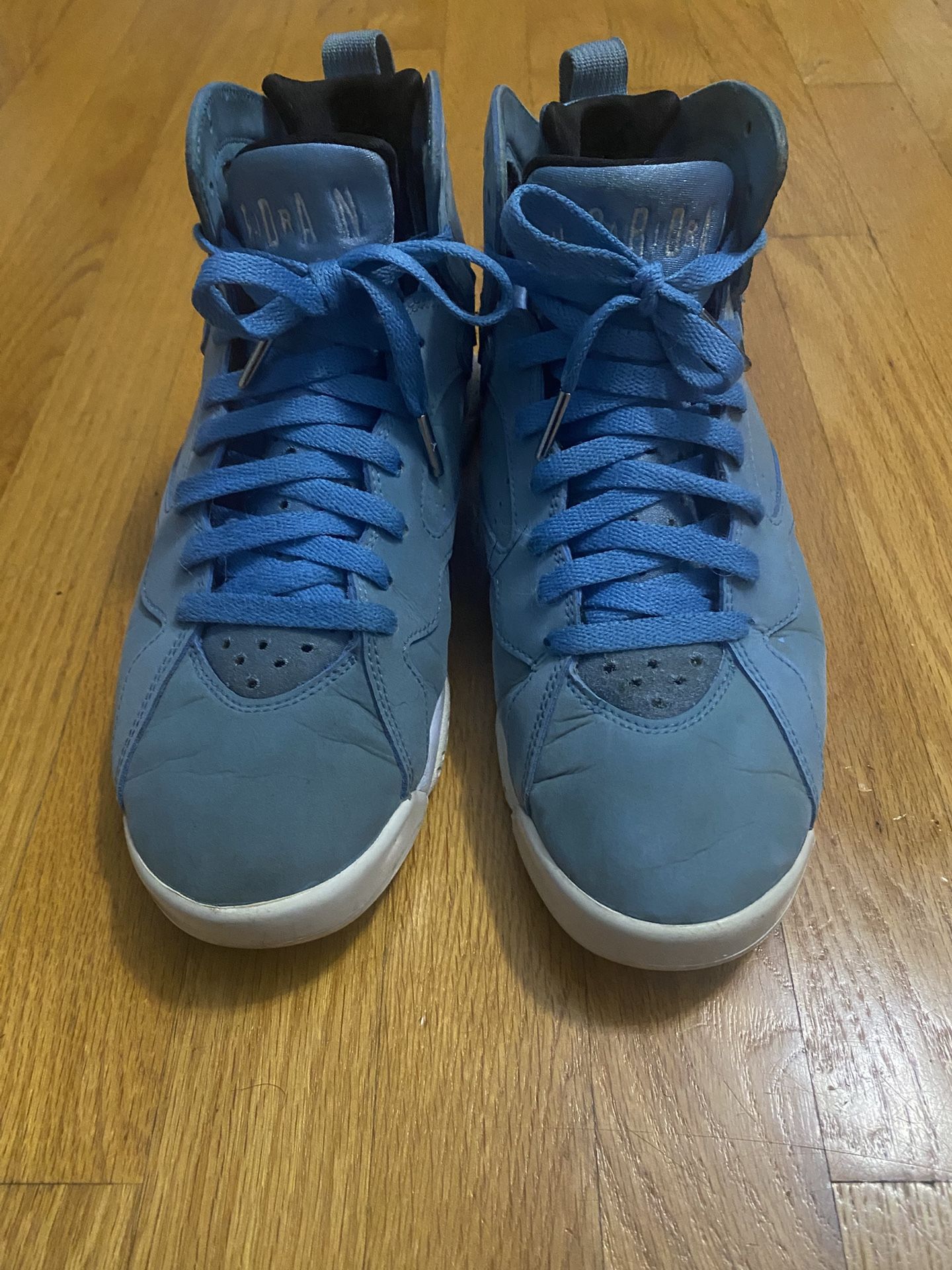 Pantone 7s
