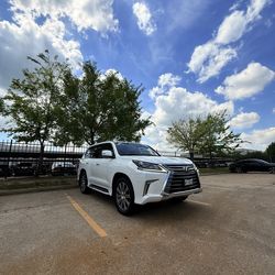Lexus SUV  2017