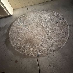 71” Round Area Rug With Modern Design