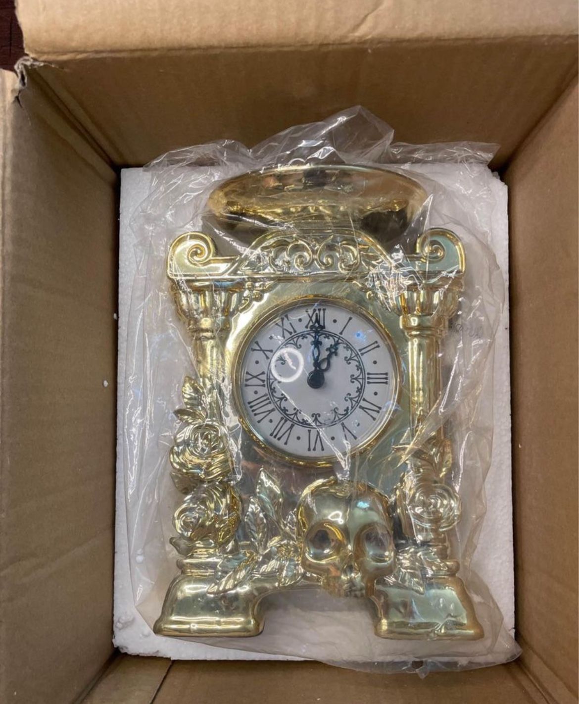 Bath & Body Works Skulls & Roses 3 Wick Candle Holder With Clock for