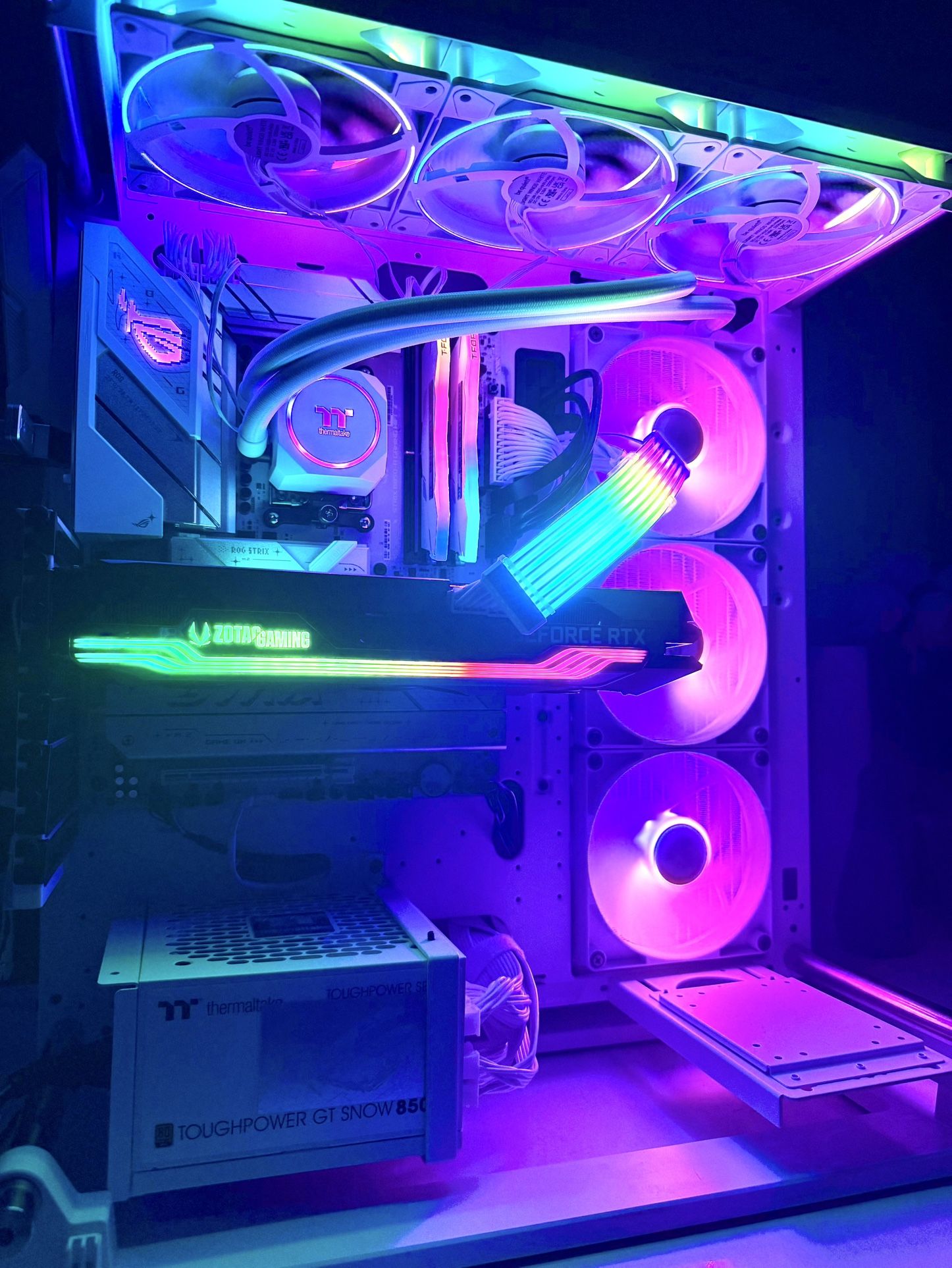 Gaming PC — AMD Ryzen 9 7900X / RTX 3080 / 32GB DDR5 / 2TB SSD / Liquid Cooling