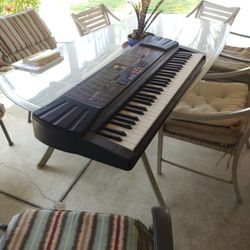 Casio Lk 33 Key Board Works Good Got The Plug...