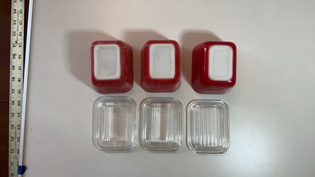 3 vintage Pyrex covered mini loaf pans
