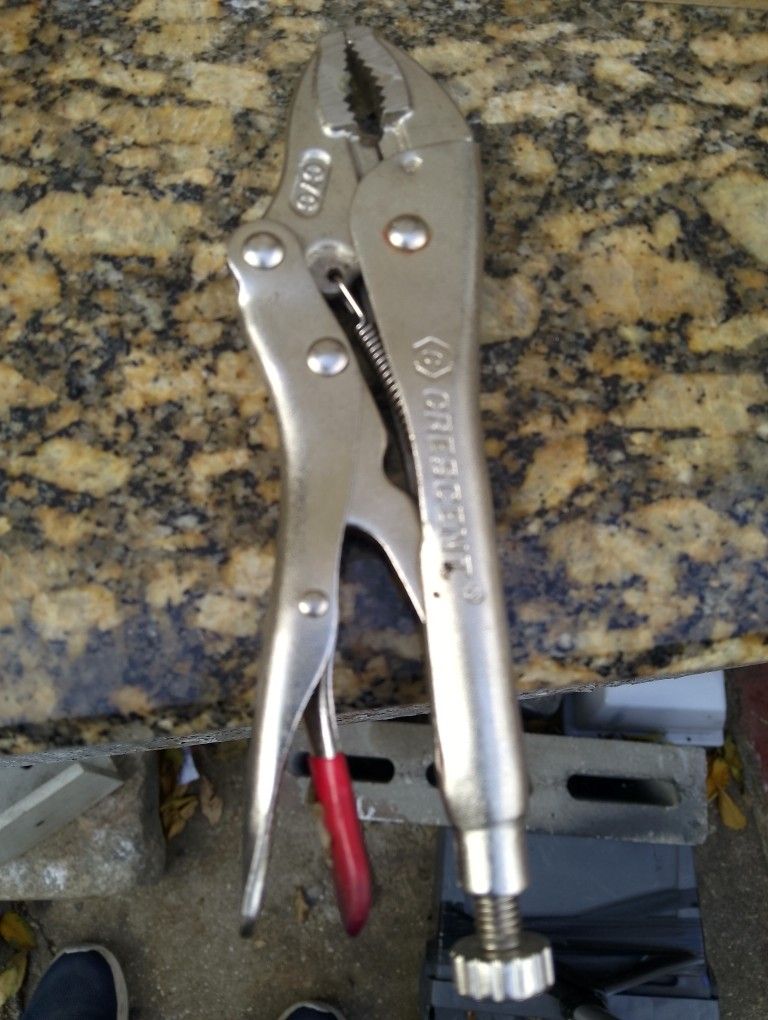 Pliers