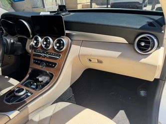 2019 Mercedes-Benz C 300