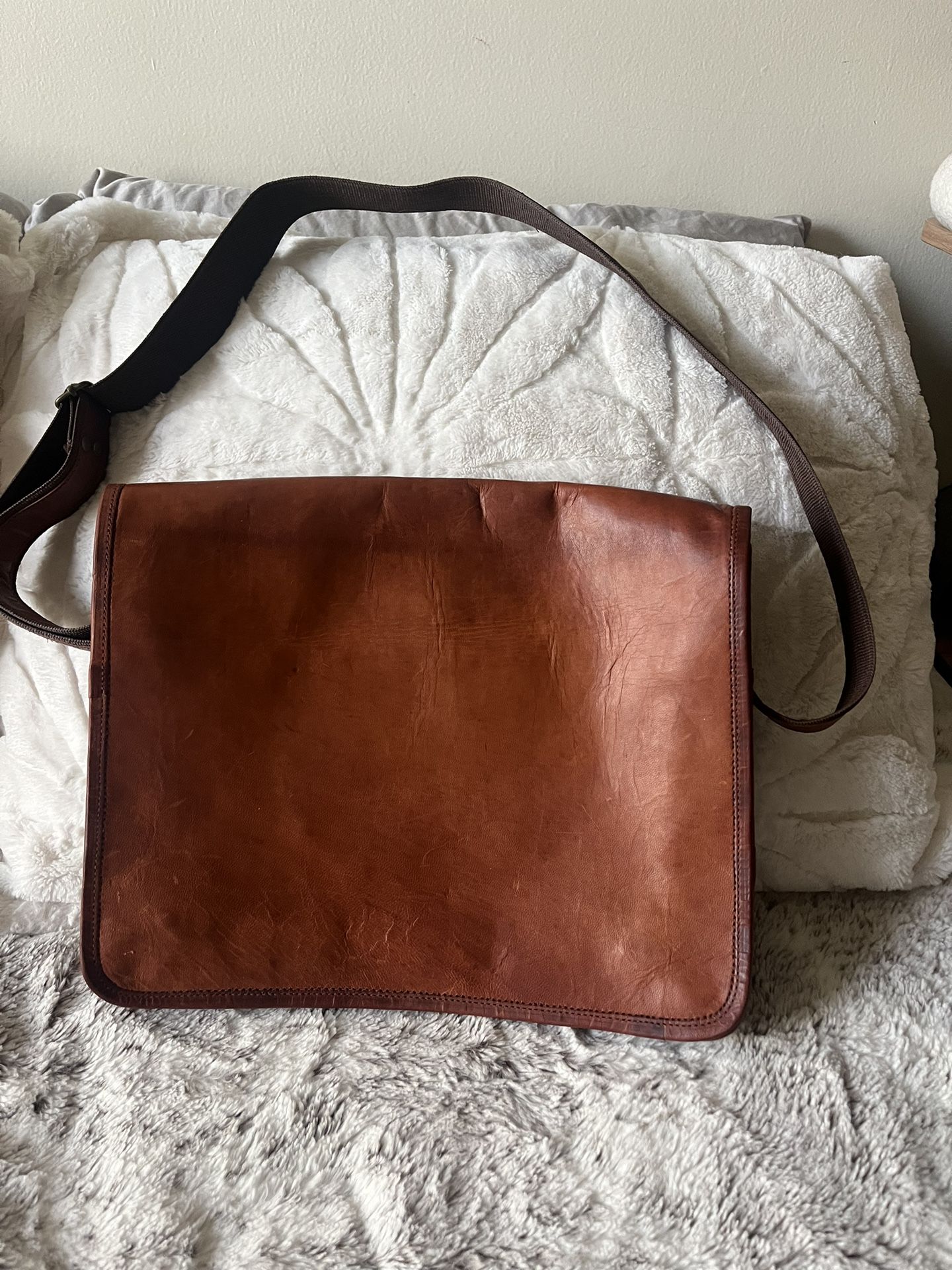 Leather Satchel / Messenger Bag