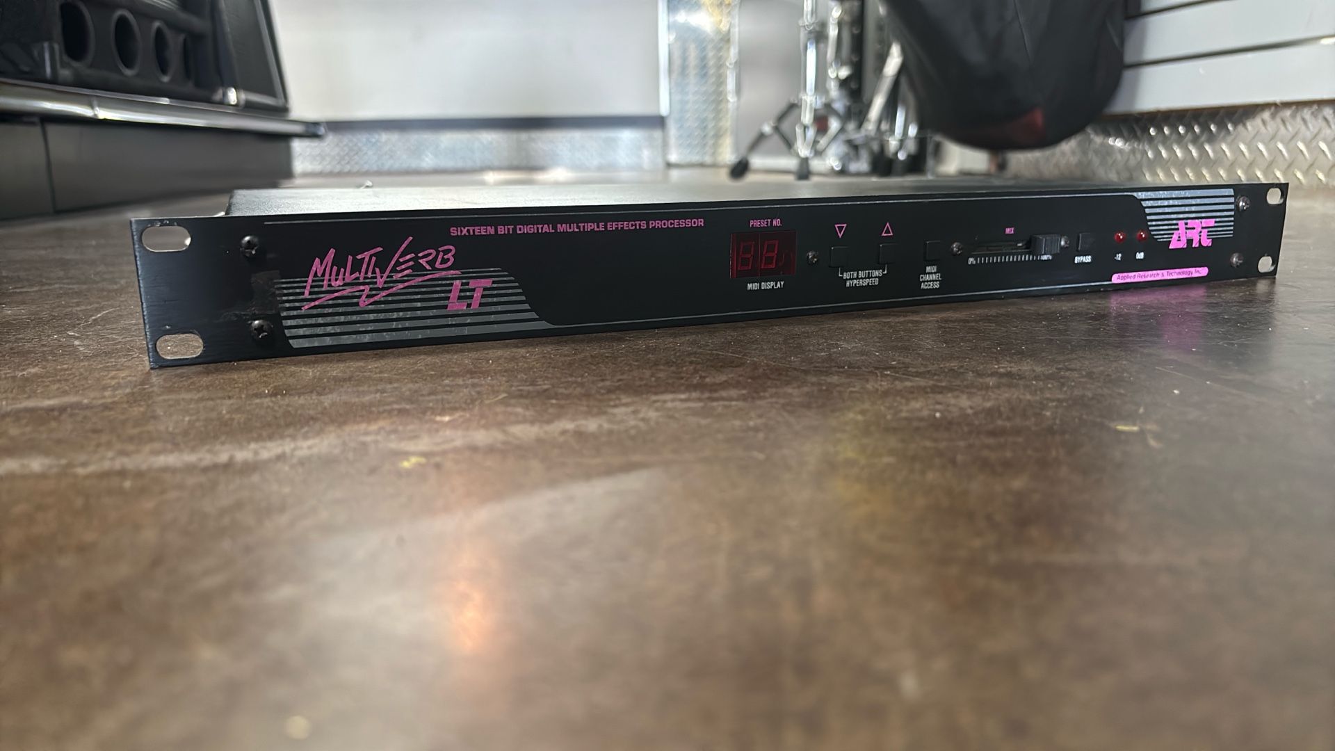 MultiVerb LT Effect Rack