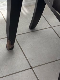Dining table (only table)