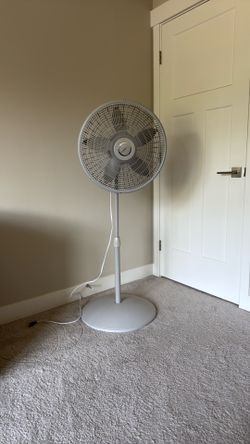 Lasko Adjustable Pedestal Fan – White