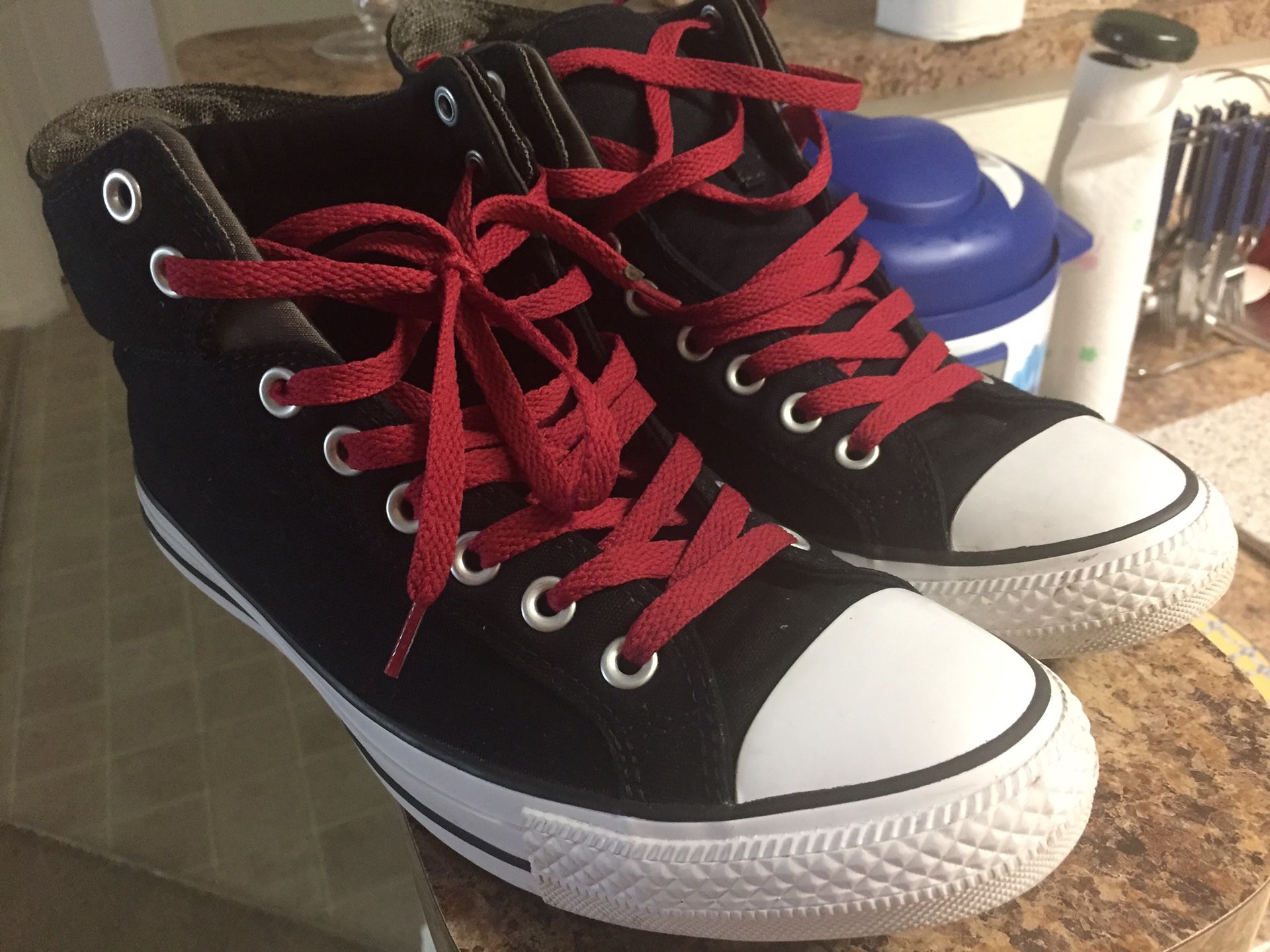 Converse all star size 10 very clean