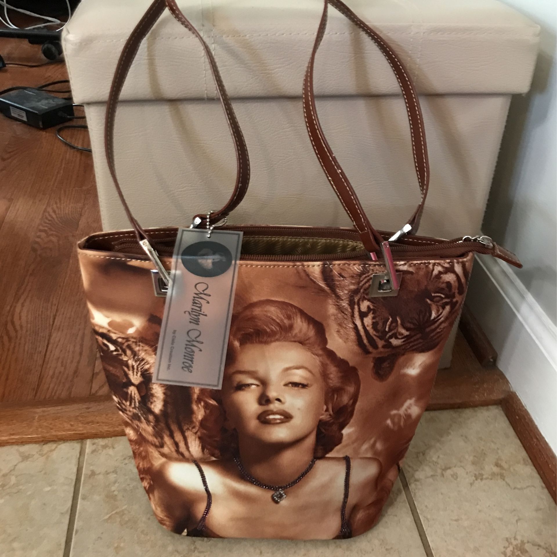 “GORGEOUS “Collectors Marilyn Monroe Bag for Sale in Gainesville, VA -  OfferUp