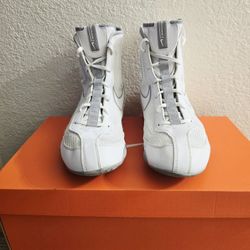 Men's Nike Boxing Shoes Machomai 2 White/Silver Size 11