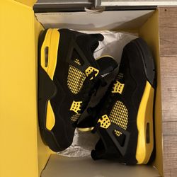 JORDAN 4 THUNDER 