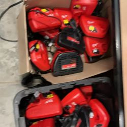 Milwaukee M12 Charger