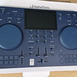Alpha Theta Omnis-Duo with extras, Portable DJ Controller