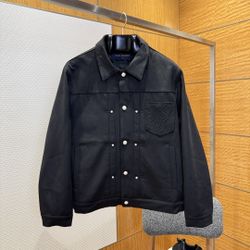 Men’s size S/M/L/XL