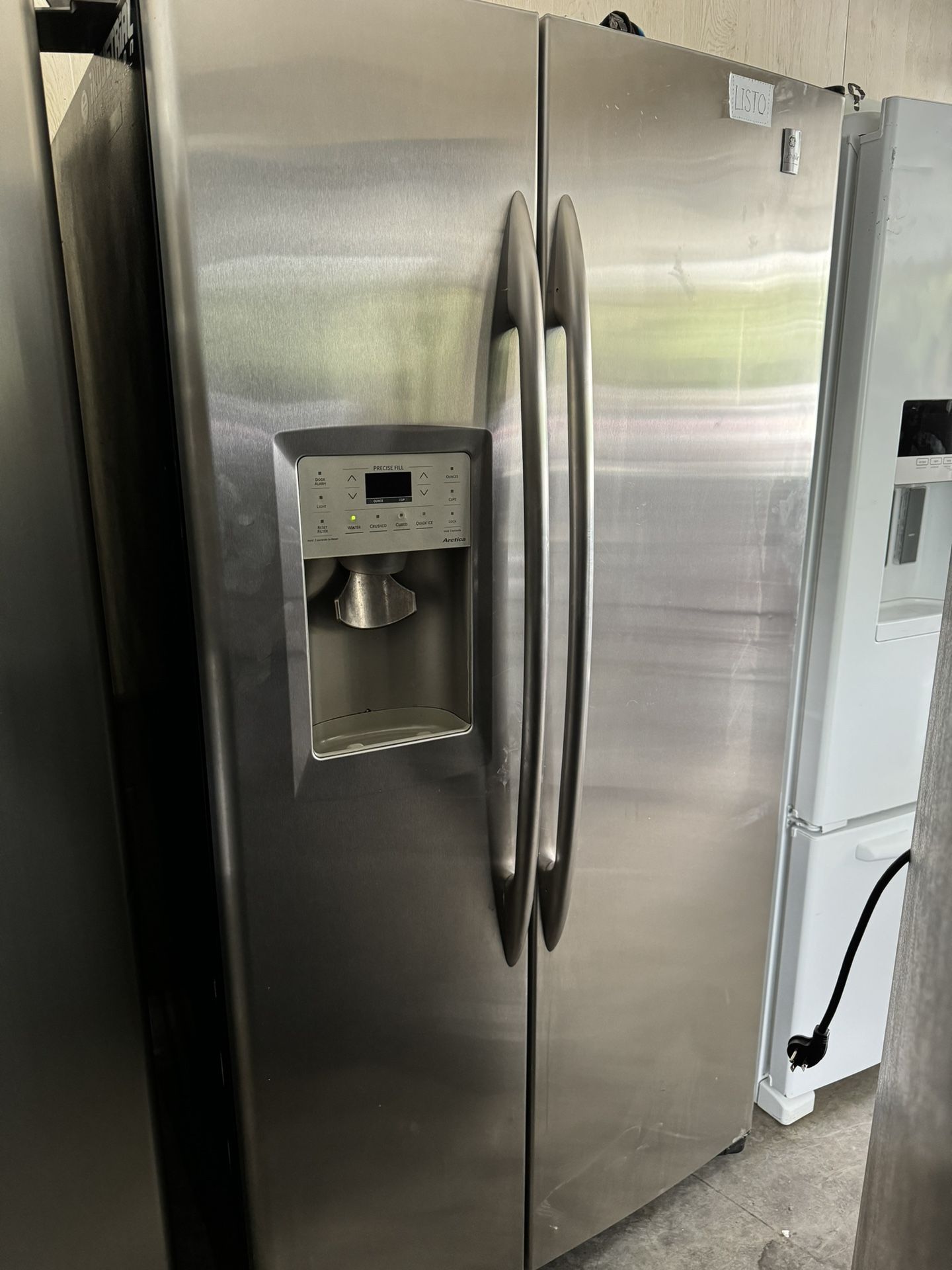Refrigerator