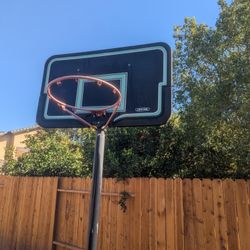 Basketball Hoop 