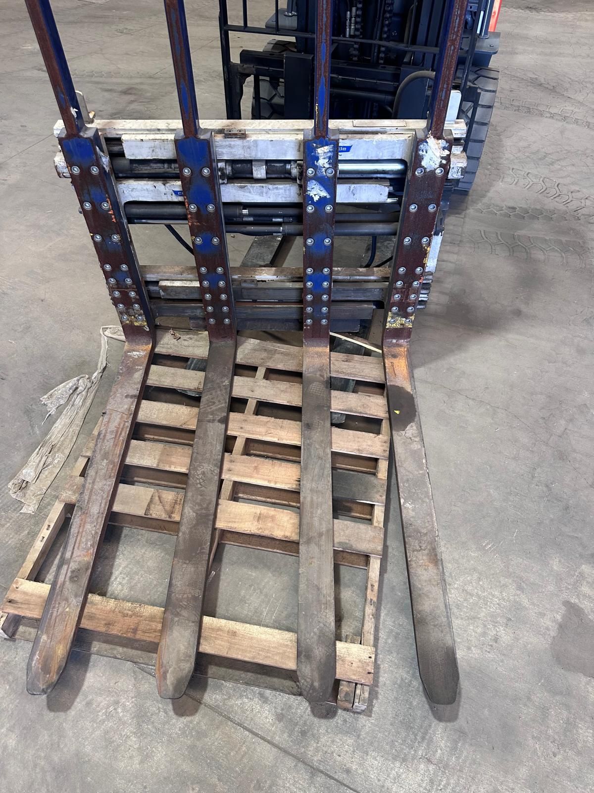 Class 3 Forklift Double Pallet Attachment