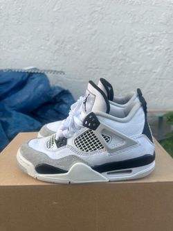 Size 4y / Women’s 5.5 - Air Jordan Retro  4 White Military Black