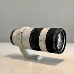 Sony FE 70-200mm F4 OSS
Telephoto Zoom Lens