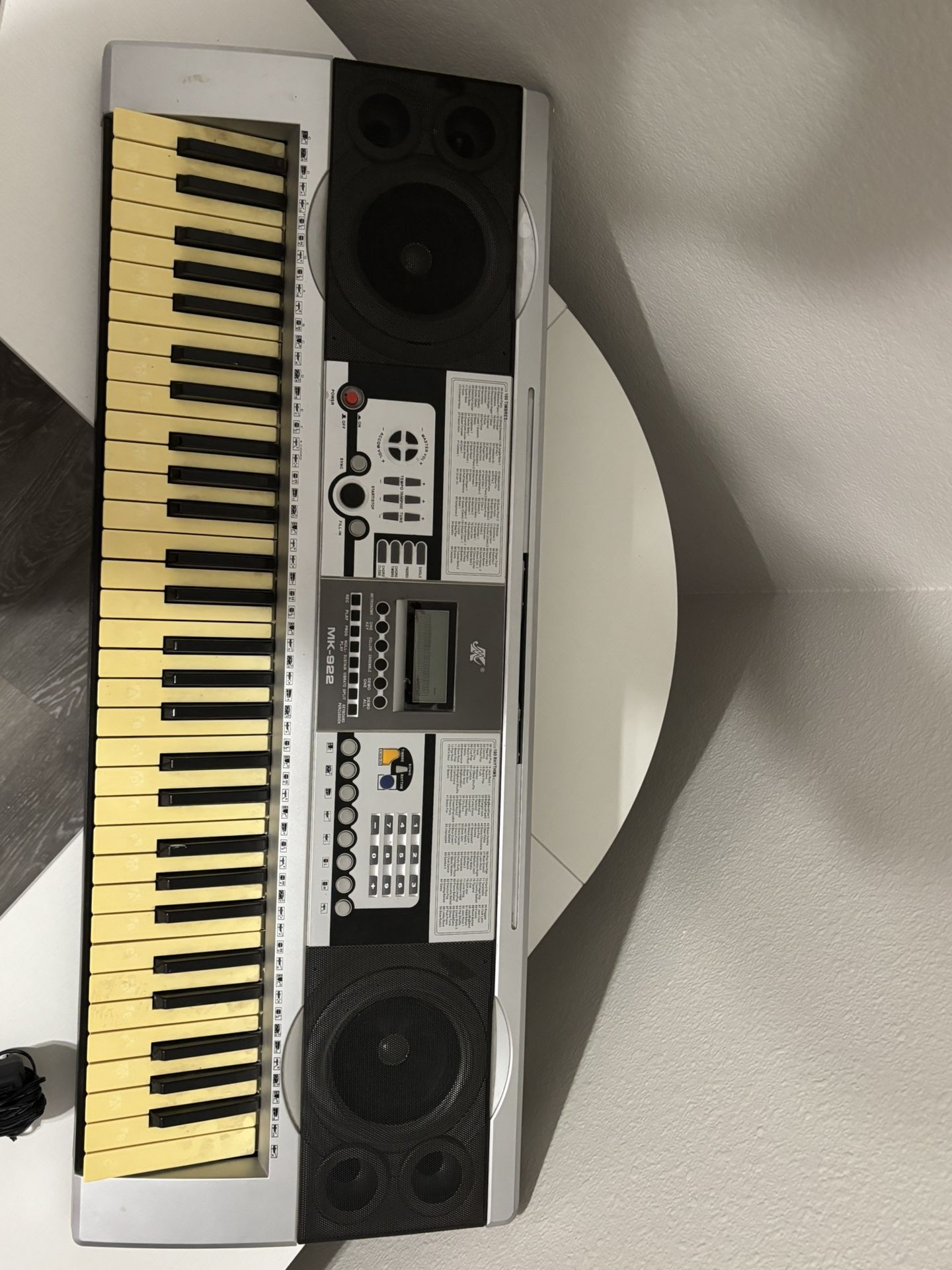 working keyboard/metronome