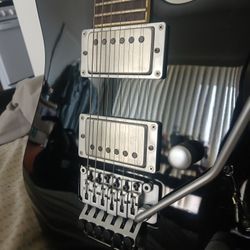 Jackson SOLOIST w ALL Brushed STEEL HDWR..EMGs....$750