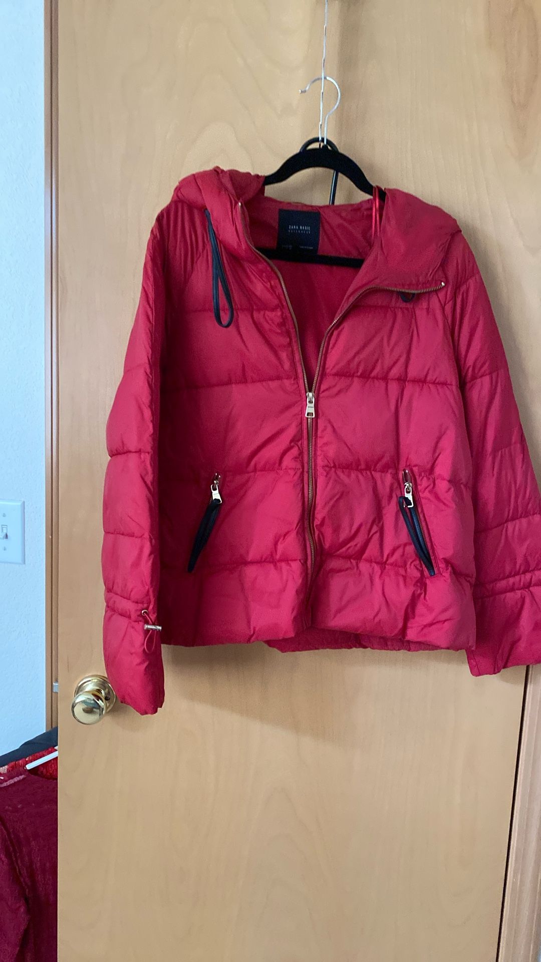 Zara Basic Coat-puffer