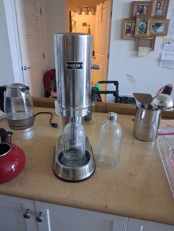 Aarke stainless steel carbonated water