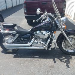 2007 Honda Shadow 750cc  Only 6500 Mile
