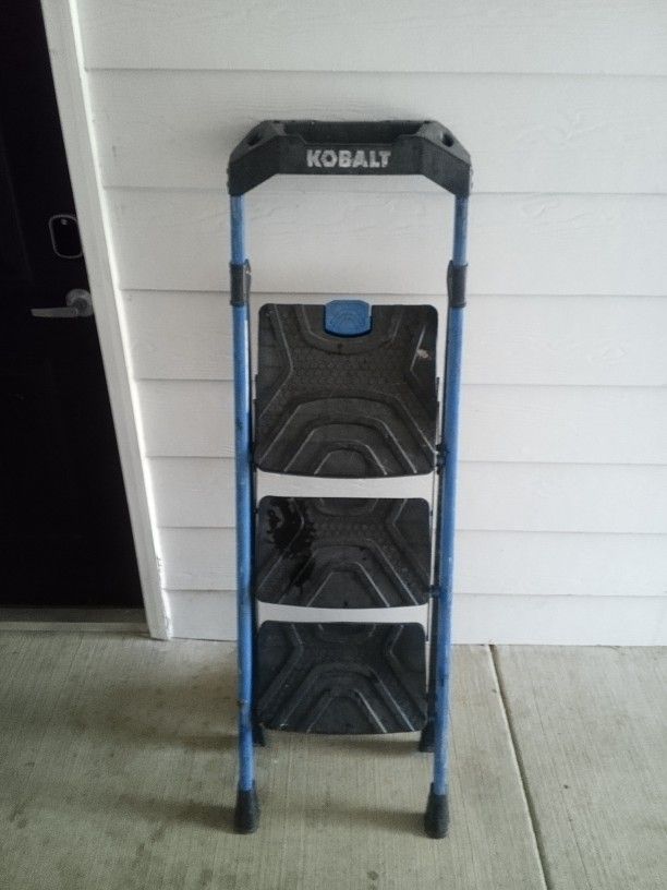 Kobalt 3 Step Utility Ladder