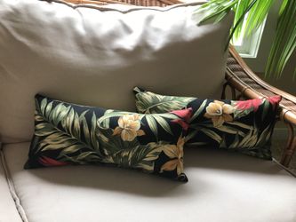 Outdoor Lumbar Tropical Pillows Never Used