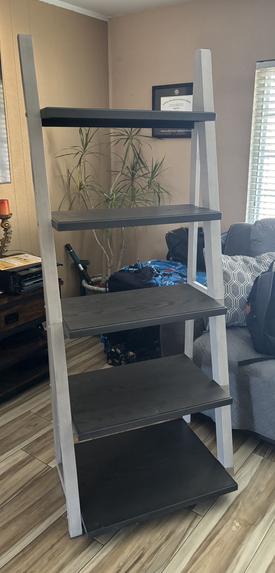 Ladder bookcase, Tier Shelf