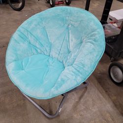 Teal saucer chair

$28 FIRM